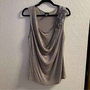 Bobeau Light Gray Top W/Floral Accents